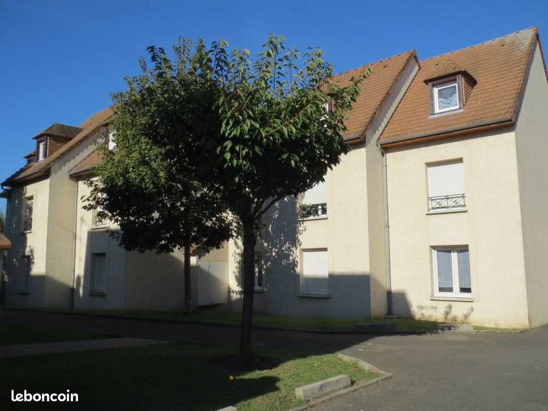 Appartement 3 pièces 45 m² · à Les Mureaux · 45 m² · 825 €/mois