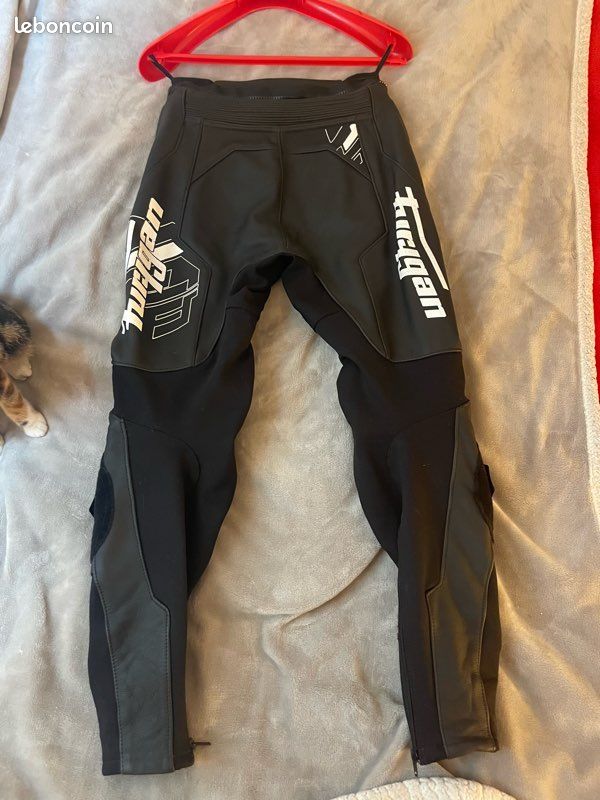 Pantalon Furygan taille 36 cuir moto Vêtements