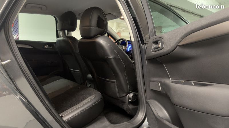 Citroen C4 1.6 E-HDI 112 FAP EXCLUSIVE AUTOMATIQUE (image 13)