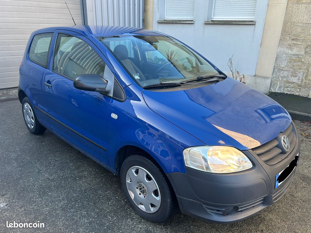 Volkswagen Fox Excellent état 123000KM D'origine (image 1)