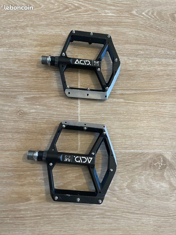 mtb spd pedal Wellgo WPD-823 MTB CR-MO Clipless Pedal, 9/16-Inch