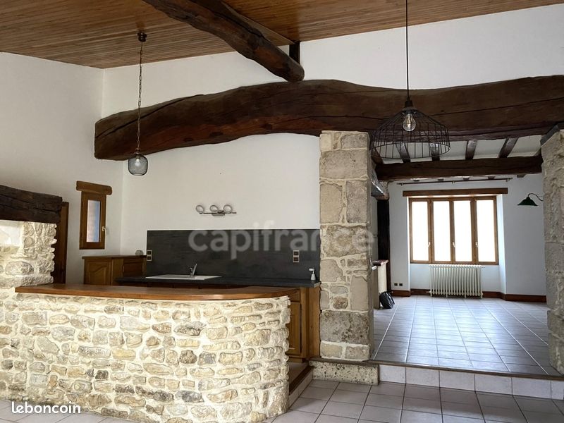 Maison 7 pièces 154 m² - Airvault 79600 (image principale 5)