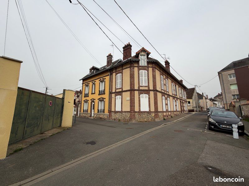Appartement 2 pièces 29 m² · à Dreux · 29,3 m² · 526 €