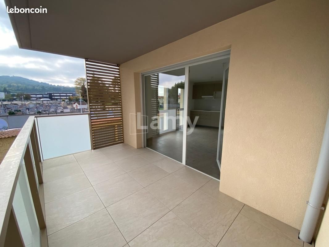 Appartement 3 pièces 63 m² · à La Verpillière · 63 m² · 836 €/mois