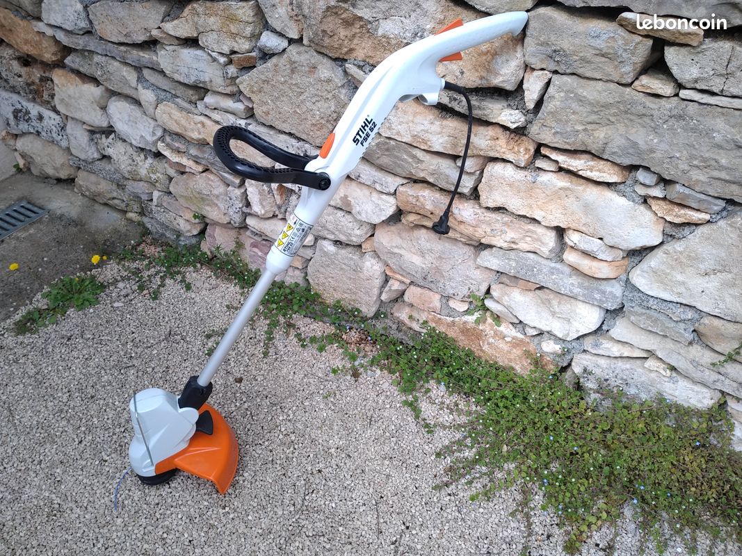 Coupe bordure STIHL FS52 filaire jamais utilisé (image 1)