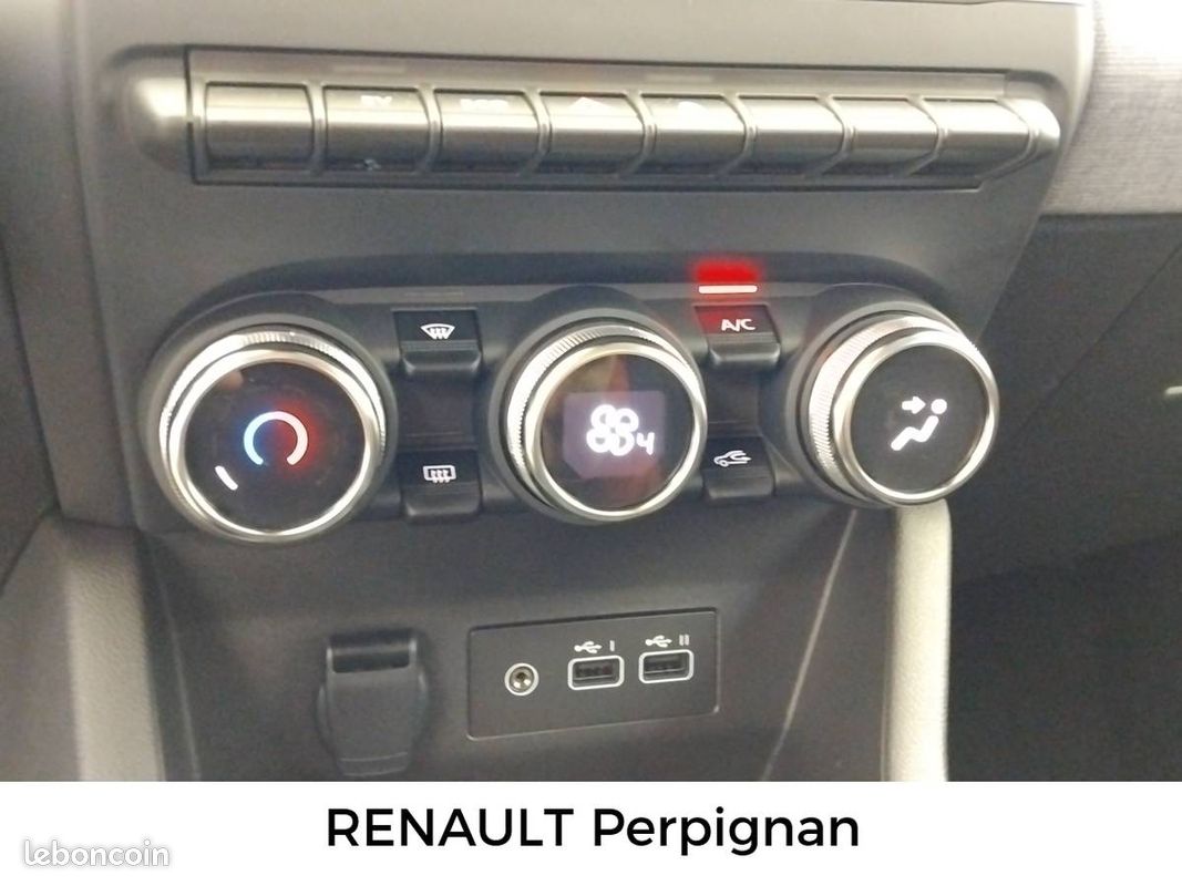 RENAULT Clio E-Tech full hybrid 145 ch GSR2 Evolution (image 27)