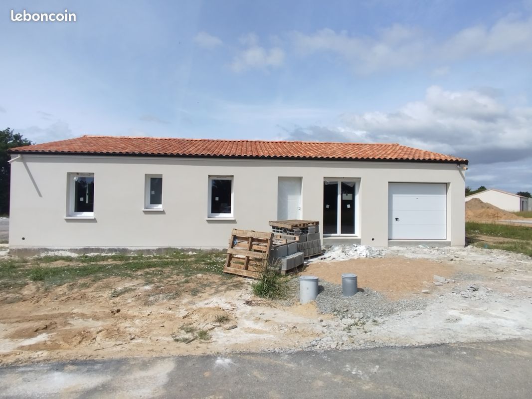 Maison 5 pièces 107 m² · à Saint-Père-en-Retz · 107 m² · 1 320 €/mois