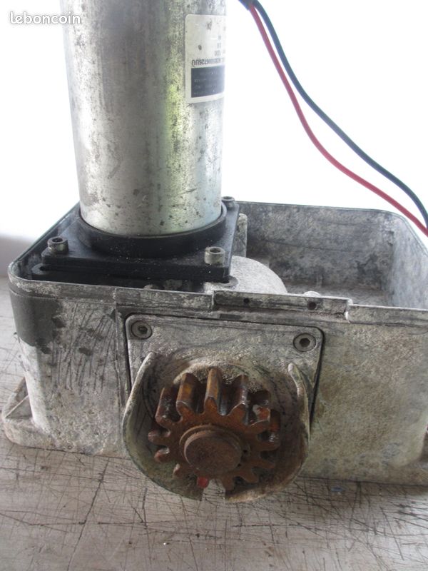 Moteur électrique motorisation 12 Volts (image 1)