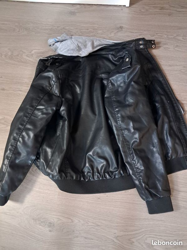Veste en imitation(cuir) (image 4)
