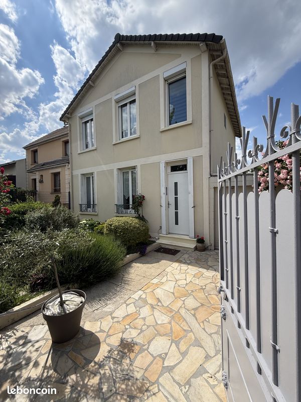 Maison 5 pièces 95 m² · à Le Blanc-Mesnil · 95 m² · 347 000 €