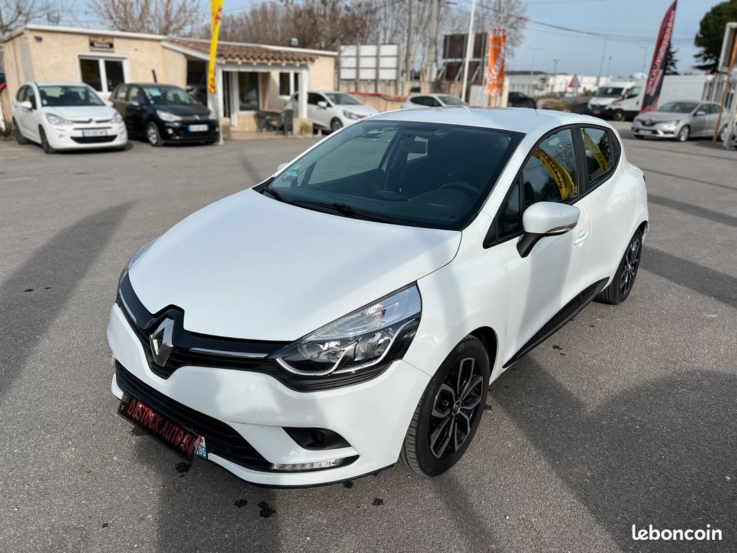 Renault CLIO 3 1.5 DCI 90 BOITE AUTO ENTRETENUE REVISE ET GARANTIE