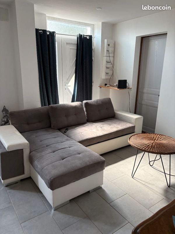 Location t2 (image 3)
