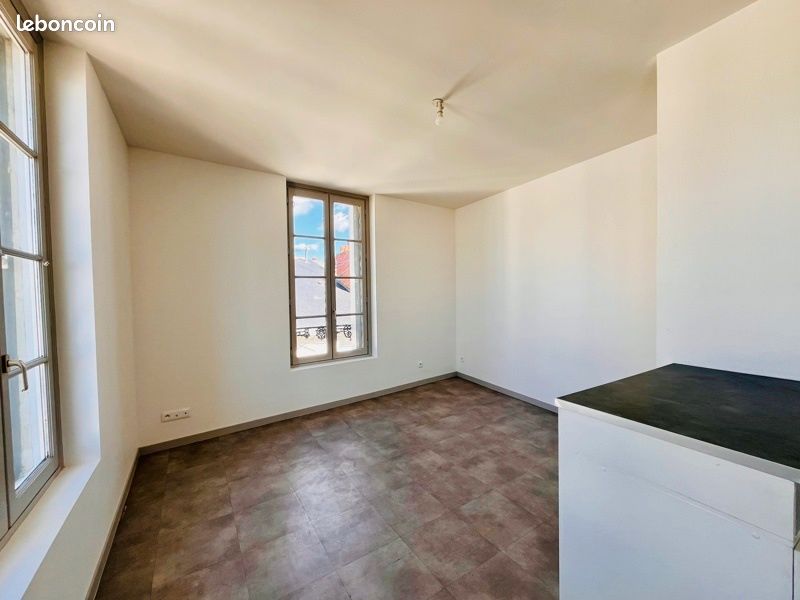 Local commercial 115 m² · à Saumur · 115 m² · 265 500 €