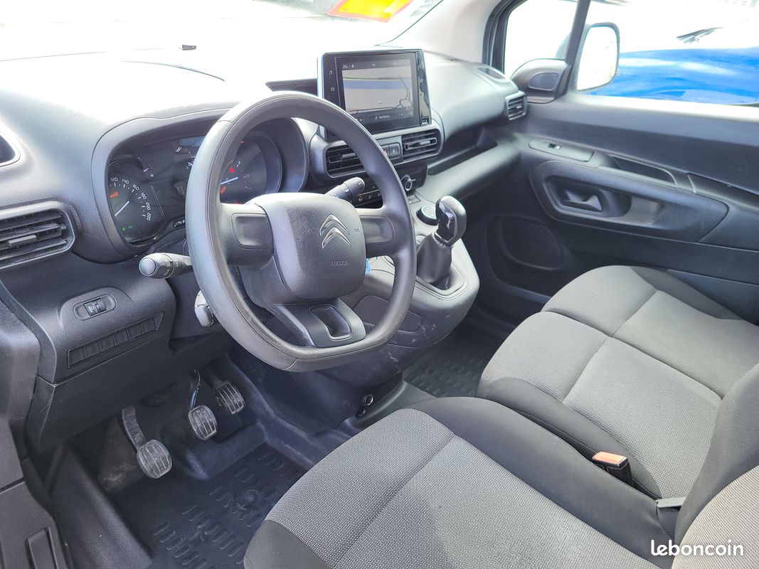 đ CitroĂ«n Berlingo hdi 75 cv 1000 kg 8.300 HT (image 3)