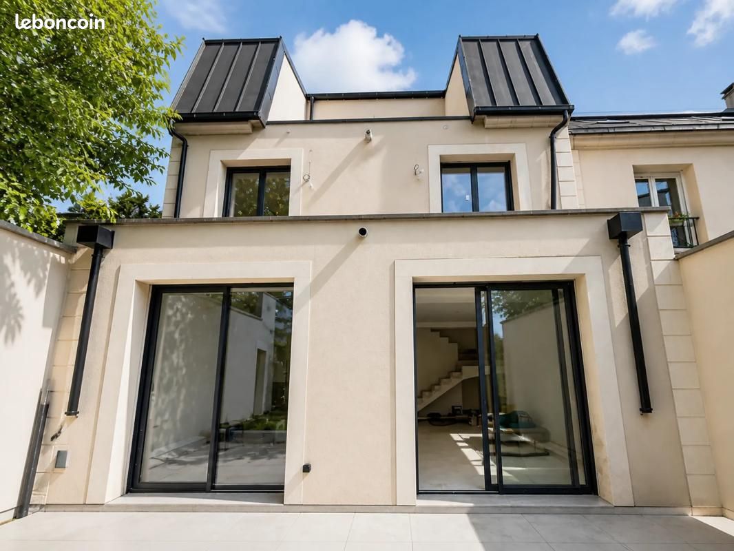 Maison 7 pièces 220 m² · à Bourg-la-Reine · 220 m² · 1 500 000 €