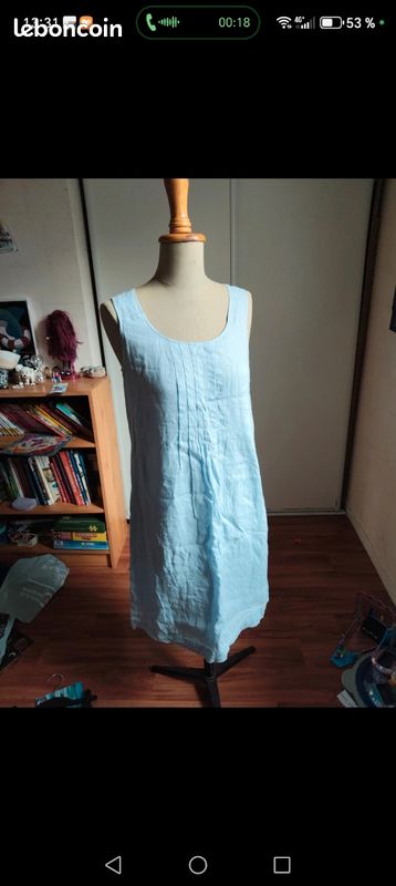 Robe (image 1)