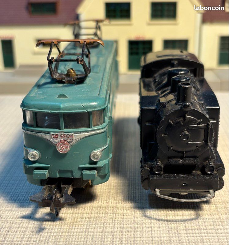 UNE GRANDES LOCOMOTIVE ÉLECTRIQUE JOUEF HO