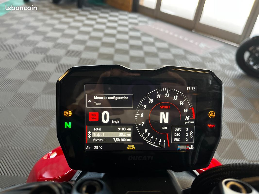 Ducati streetfighter v4 s / ligne thermignoni / parfait etat rien a prevoir (image 14)