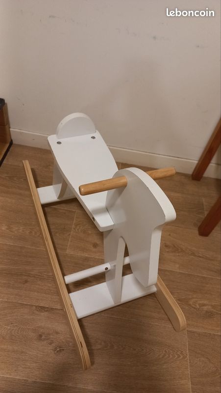 Cheval à bascule (image 4)