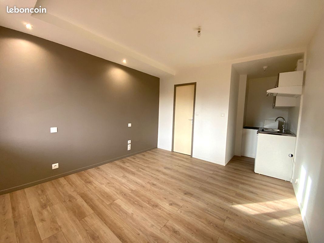 Appartement 1 pièce 18 m² · à Sainte-Savine · 18 m² · 24 500 €