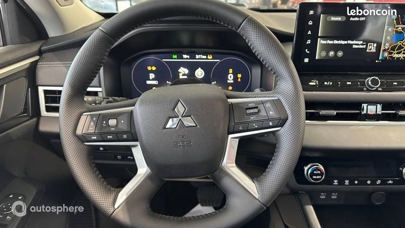 Mitsubishi Outlander 2.4 PHEV 306ch Invite 4WD (image 13)