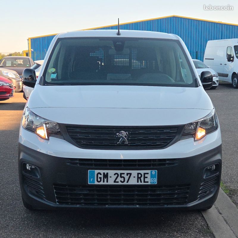 Peugeot partner cabine approfondie eat8 130 cv (tva récupérable garantie 12 mois) (image 1)