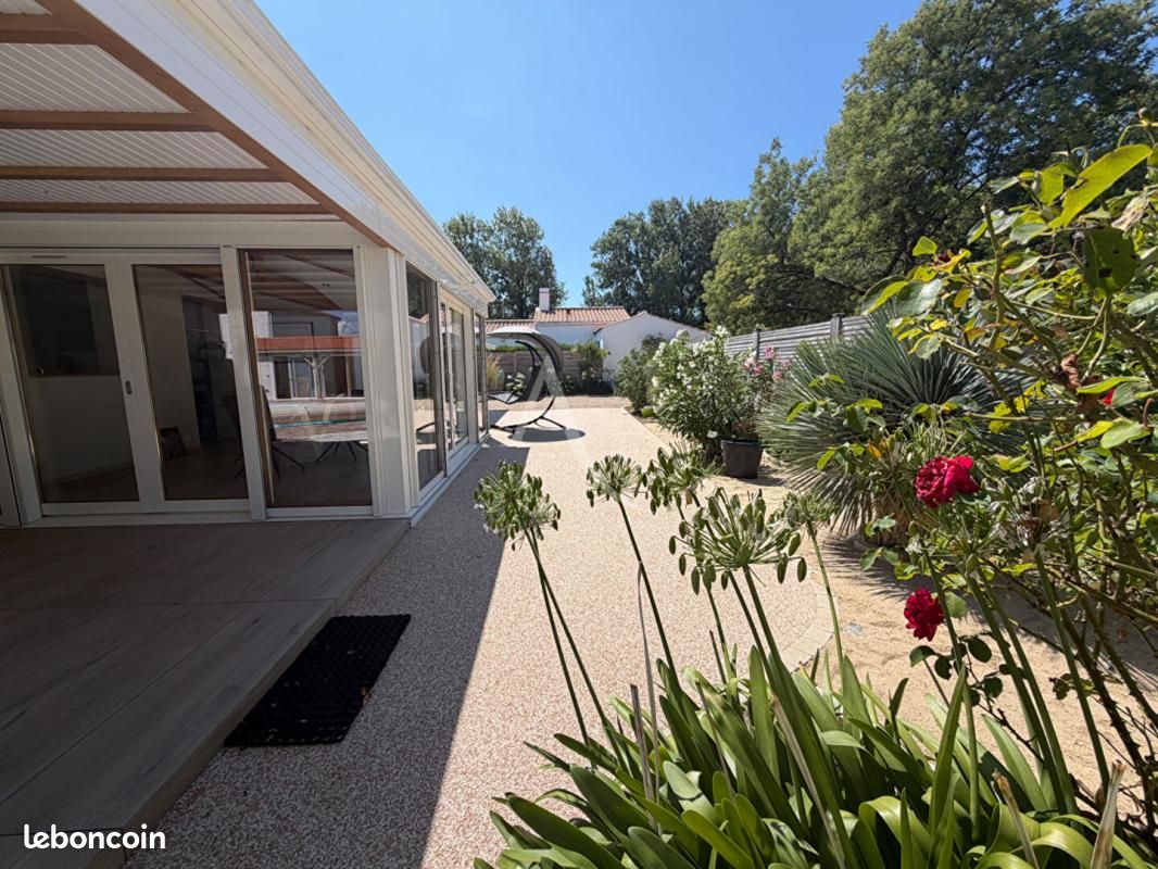 Maison 5 pièces 146 m² · à Barbâtre · 146 m² · 449 000 €