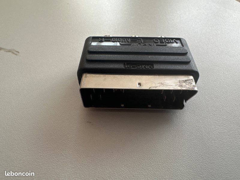 Adaptateur RCA Peritel (image 1)
