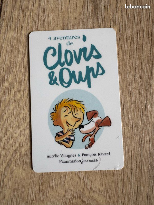 Yoto 4 Aventures de Clovis et Oups, Livre Audio pour Enfant de Aurélie Valognes à écouter sur conteuse veilleuse et Boîte à Histoires Yoto Player et Mini, premières Histoires 4 à 7