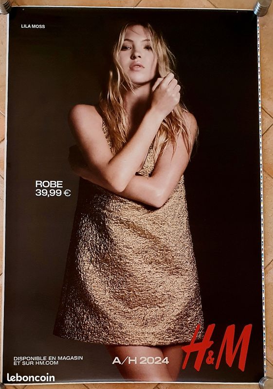 Affiche poster taille abribus 120cm x 176cm H&M Lila Moss visuel