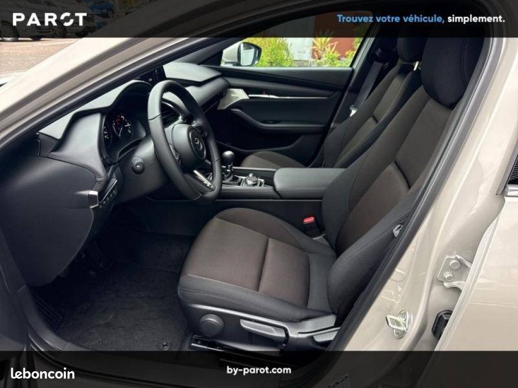 Mazda 3 2024 Berline 2.0L e-SKYACTIV-X M Hybrid 186 ch BVA6 Exclusive-Line (image 30)