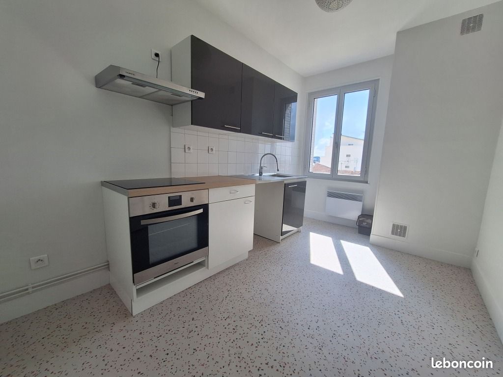 Appartement a louer vichy - 3 pièce(s) - 62 m2 - Surfyn