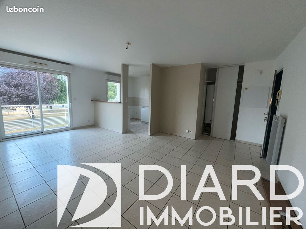Appartement 3 pièces 66 m² · à Étrelles · 66 m² · 642 €