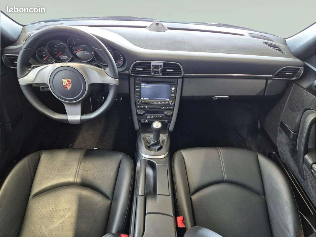 Porsche 911 Type 997.2 Carrera S Coupé * Boîte Manuelle * 385 ch * Toit Ouvrant * PASM * Faible KM (image 15)