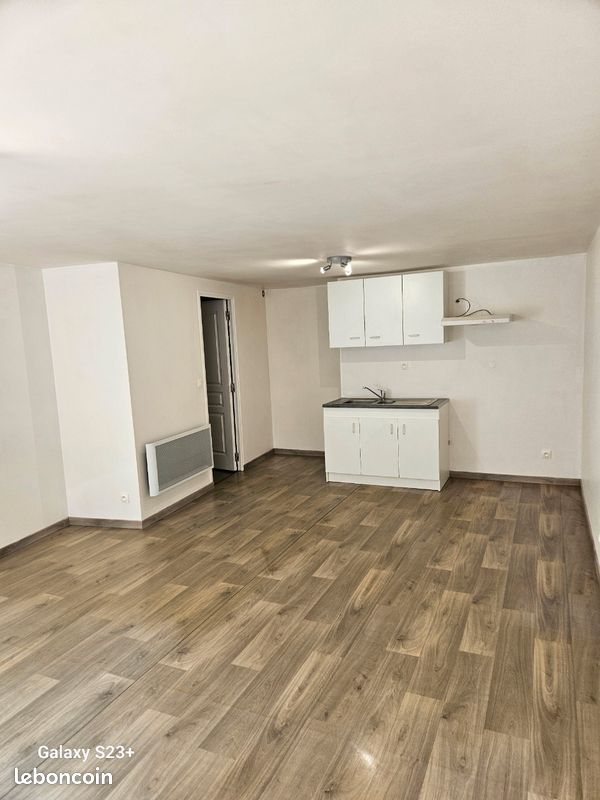 Appartement 1 pièce 30 m² · à Fère-en-Tardenois · 30 m² · 350 €/mois
