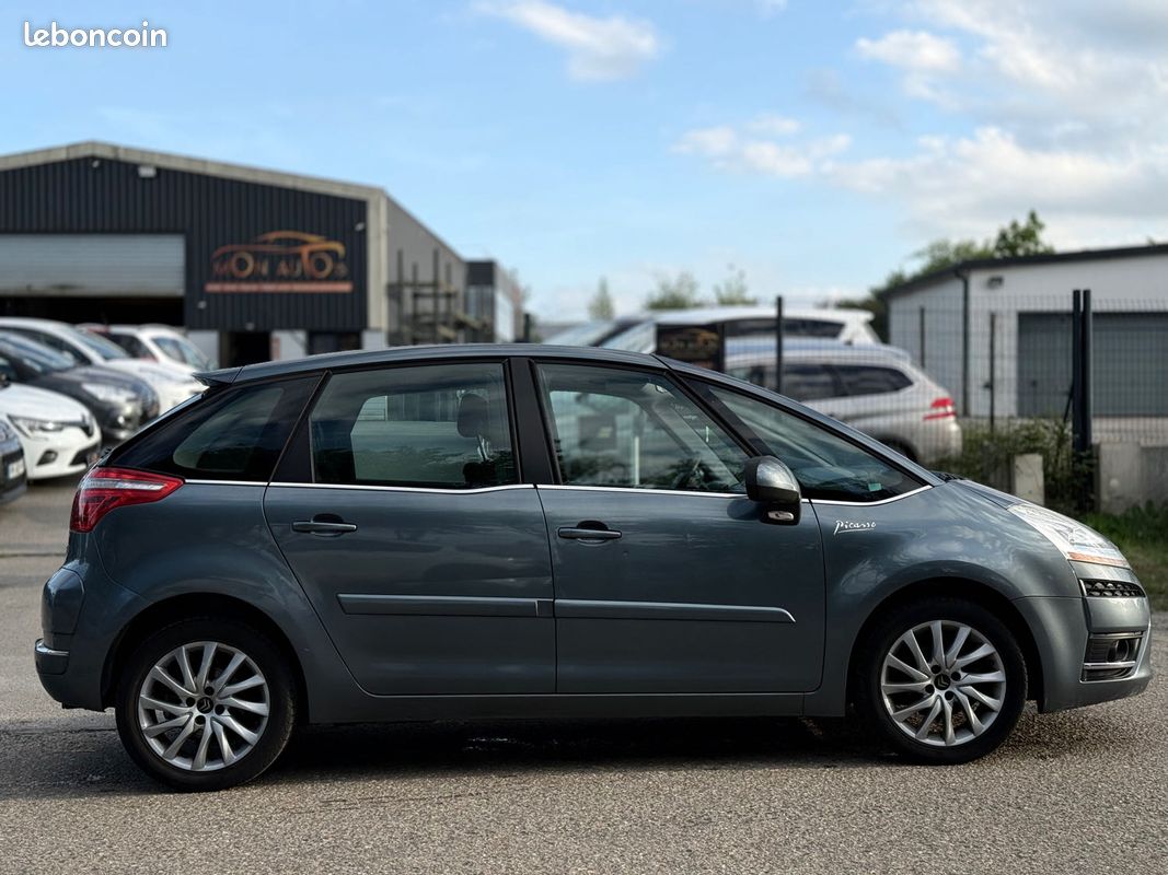 Citroën C4 Picasso 1.6 HDi 110ch Pack Dynamique - Clim - Régulateur - Révisée & Garantie 6 mois (image 4)