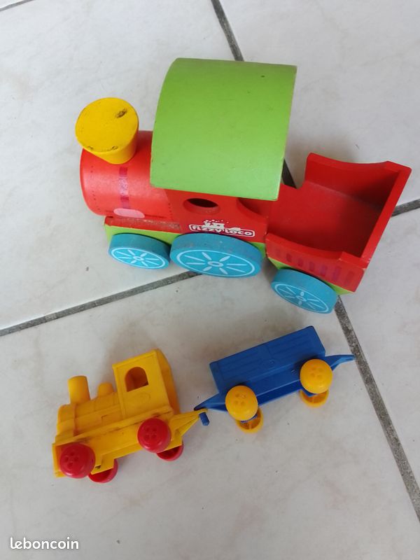 Lot 2 trains (image 1)