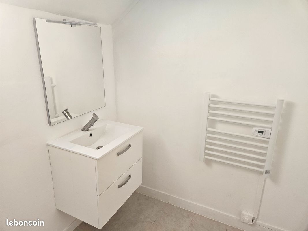 Studio rénové à louer – gacé – 430 cc (image 3)