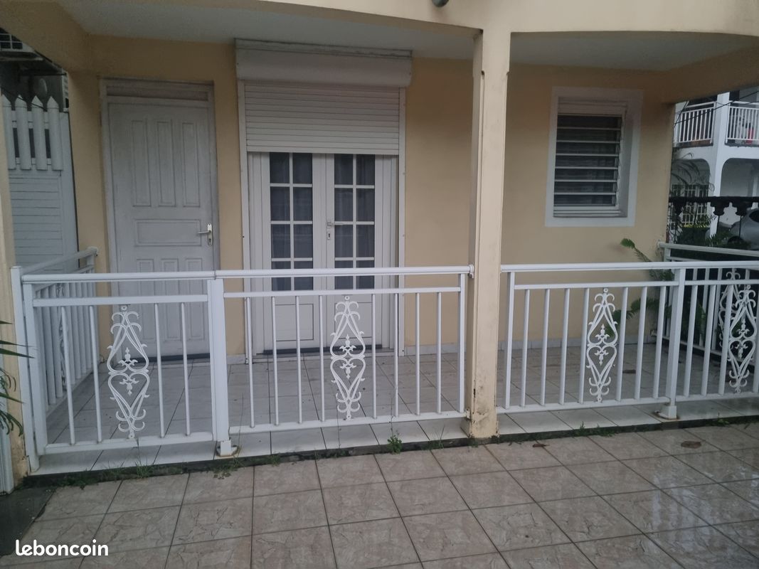 Appartement 3 pièces 54 m² · à Baie-Mahault · 54 m² · 600 €/mois