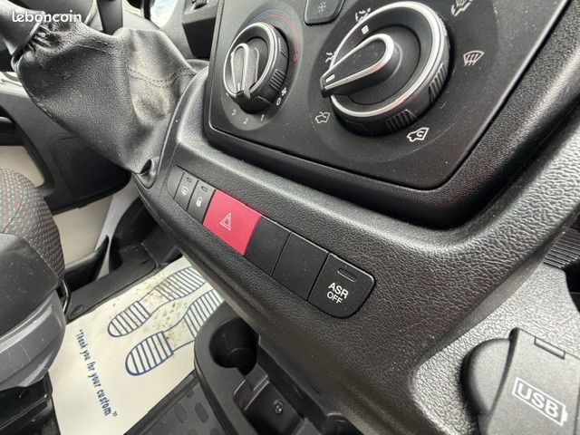 Citroën Jumper Fourgon Grand Volume CITROEN JUMPER L4 H2 165 CV GALLERIE ATELIER GPS TEL ETC...(15 750HT) (image 34)