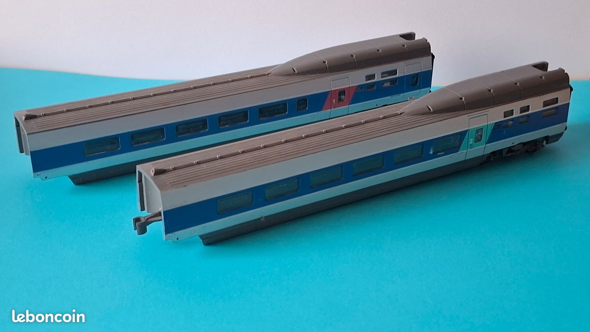 A S . Wagons TALBO . 1er / 2 em classe . SNCF. HO .Réf 131100