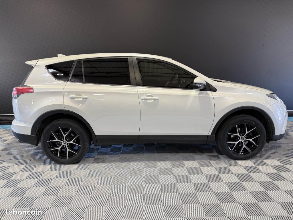 TOYOTA RAV 4 143 CH D-4D 4x2 Design Business - GARANTIE 12 MOIS (image 4)
