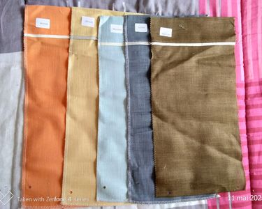Tissu D’ameublement Réversible 400x120cm – Rouge/Crème – Très Bon état