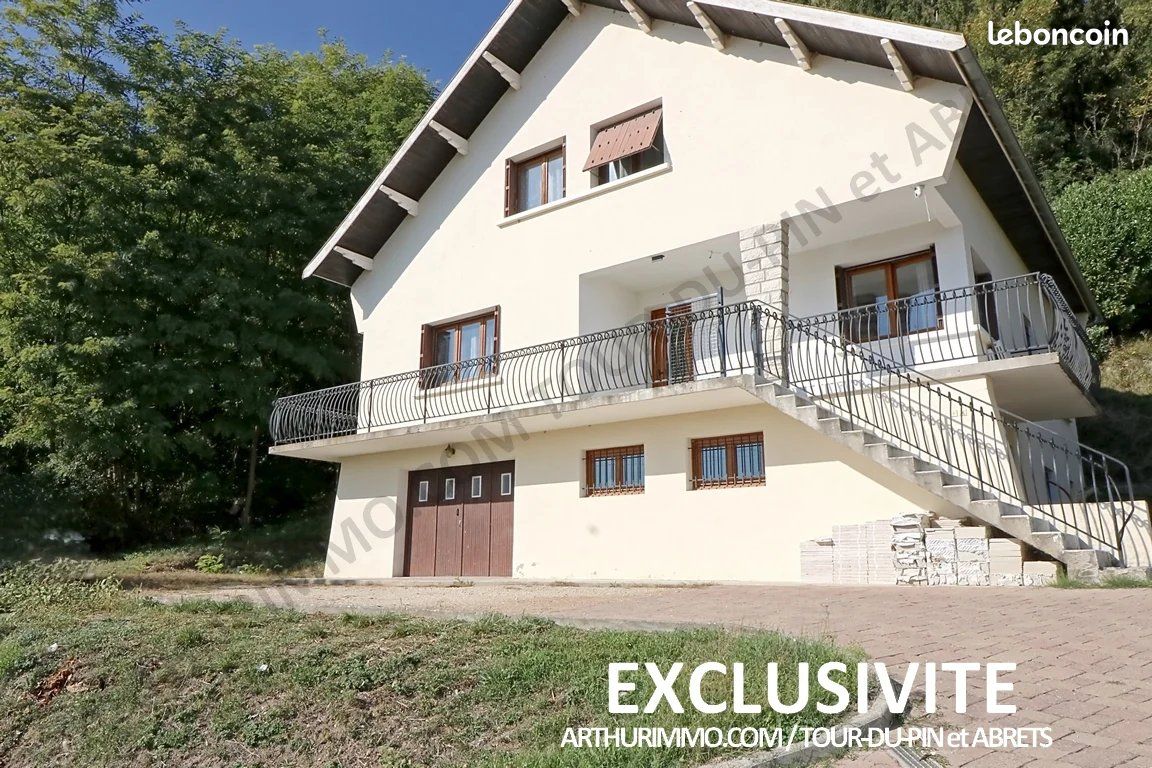 Maison 8 pièces 171 m² · à La Tour-du-Pin · 171 m² · 297 000 €