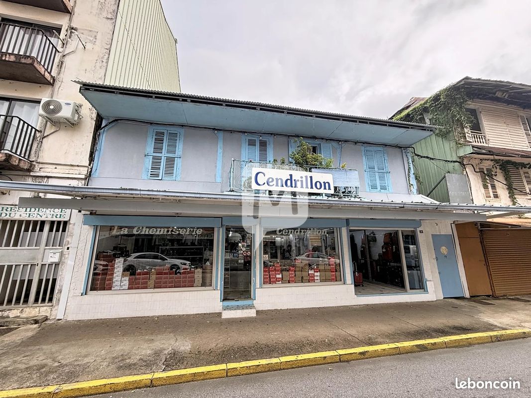 Immeuble 8 pièces 294 m² · à Cayenne · 294 m² · 408 100 €