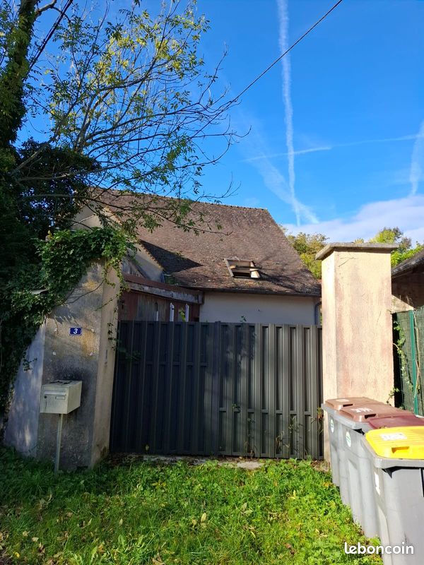 Local commercial 9 pièces 250 m² · à Vernou-la-Celle-sur-Seine · 250 m² · 349 000 €
