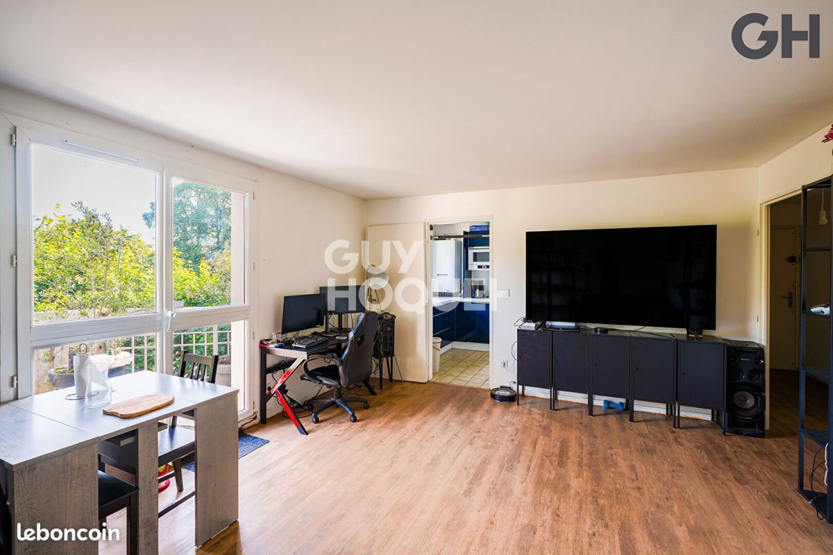 Appartement 3 pièces 70 m² · à Étiolles · 70 m² · 220 000 €