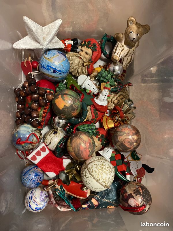 Assortiment de décorations de Noël (image 1)