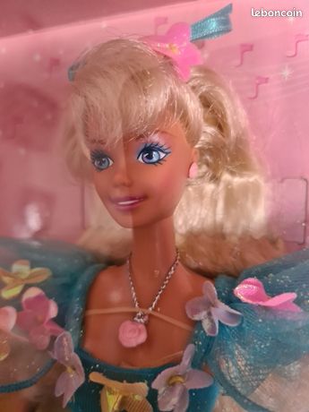 BARBIE - GRAND CARROSSE AVEC CHEVAL - très bon état - Jeux & Jouets