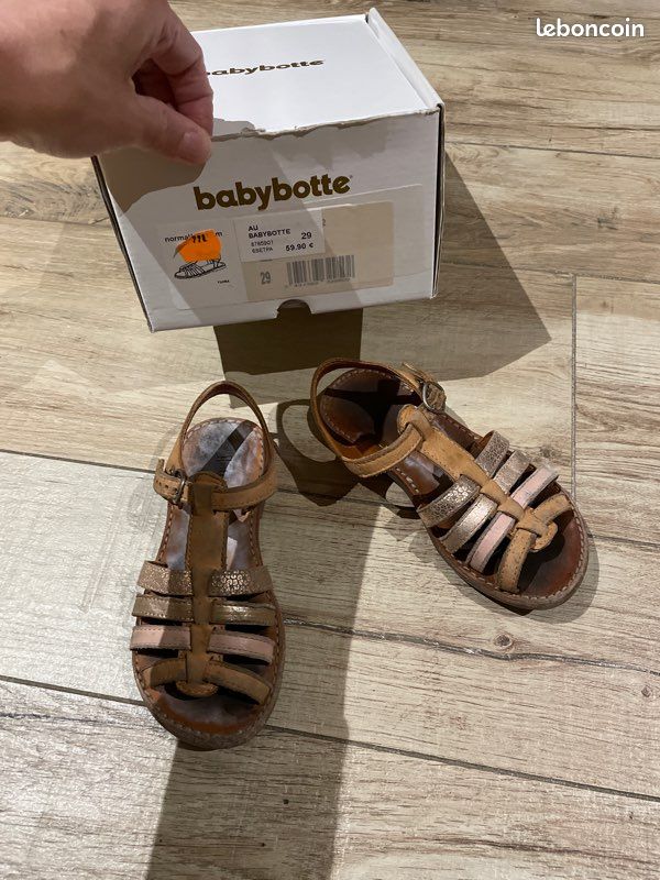 Sandale fille babybotte taille 29 (image 1)